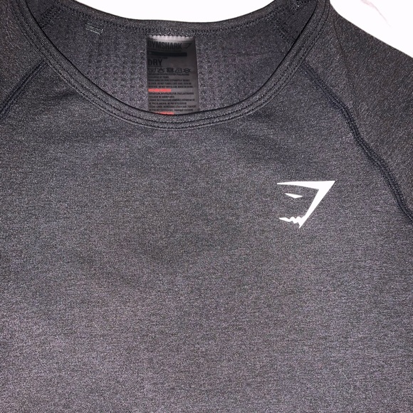 Gymshark long sleeve crop top!! - Picture 3 of 5